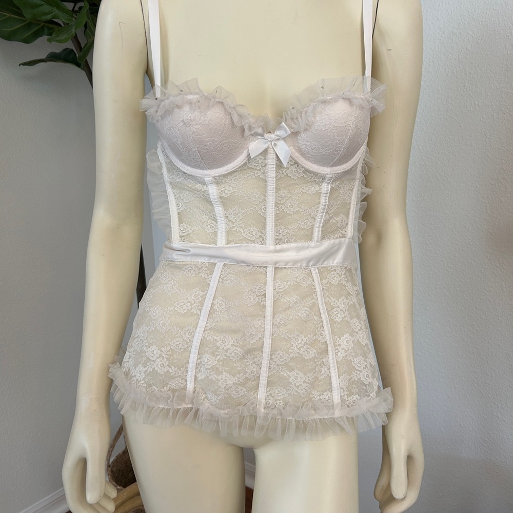 👰‍♀️🪽Victoria's Secret 2017 Bridal Collection lace apron slip ft rhinestones 34B